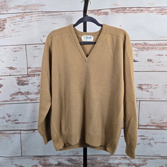 Vintage Pringle of Scotland 100% Lambswool Tan V-Neck Sweater Size 42 - Picture 1 of 4